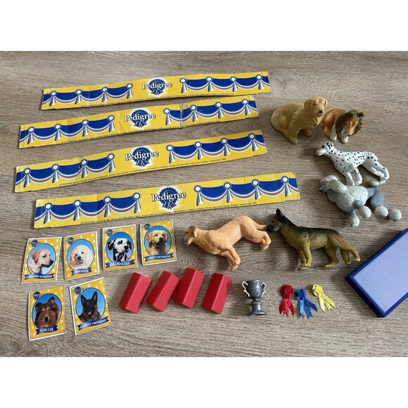 Vintage 1998 Pedigree Best In Show Set PVC Dog Toy Figures Ribbons Ring